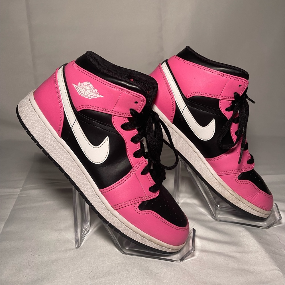 Size 6.5 GC 
“Pinksicle” colorway
No box